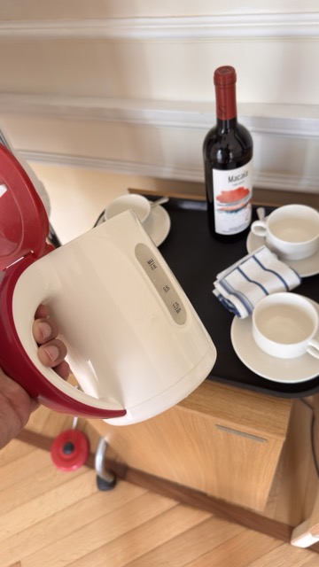 Kettle provided with no tea or coffee supplies.